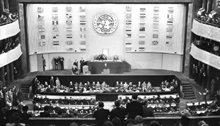 נציגים מהאומות המאוחדות מכל חלקי העולם אימצו באופן רישמי את 'ההכרזה האוניברסלית בדבר זכויות האדם' ב-10 בדצמבר 1948.